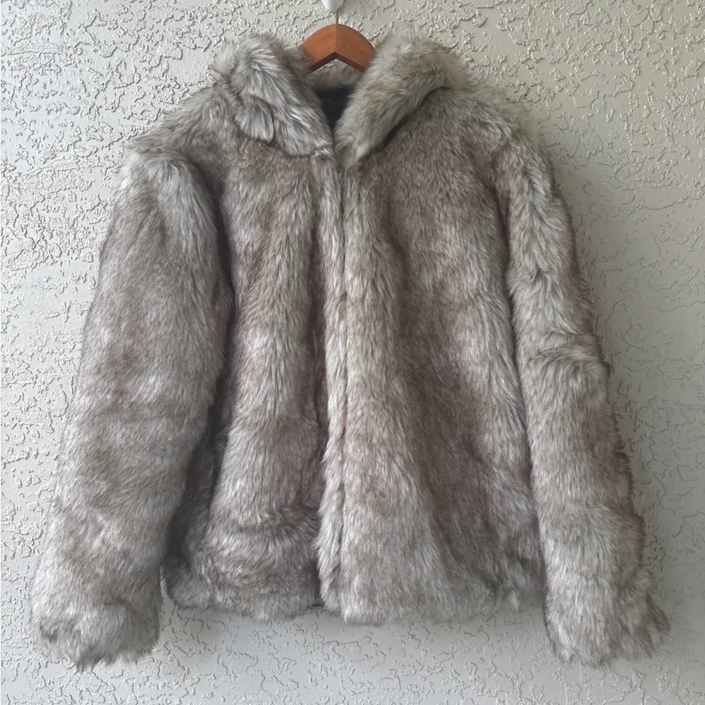 Zara Faux Fur Hooded Jacket Women’s XS Gray Taupe Plush Winter Coat - Picture 4 of 8